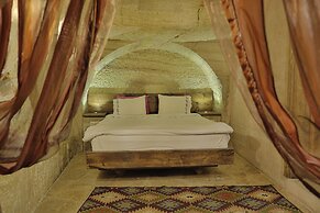 Demisos Caves The Hotel