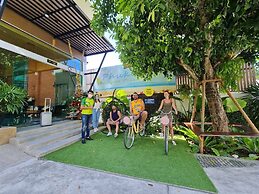 Phuket Airport Place