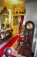 Innisfree House