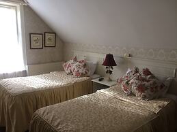 Innisfree House