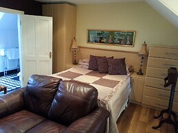 Innisfree House