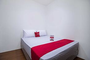 RedDoorz Plus near Plaza Indonesia