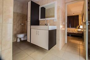 Palapa Beach Resort