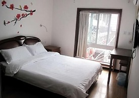 Lucky Family Hostel
