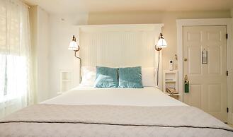 The Charlotte Hotel & Restaurant