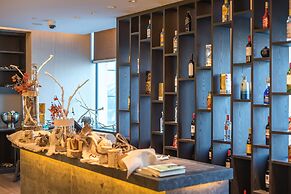 AOLUGUYA · The Unbound Collection by Hyatt