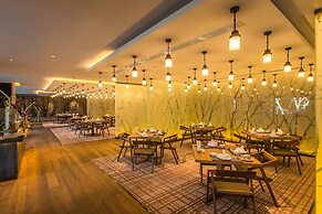 AOLUGUYA · The Unbound Collection by Hyatt