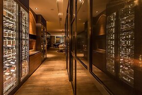 AOLUGUYA · The Unbound Collection by Hyatt