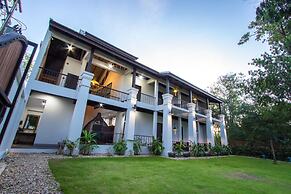 Jamadevi Hotel