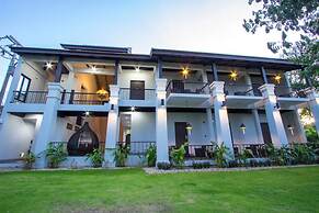 Jamadevi Hotel
