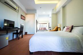 Jamadevi Hotel