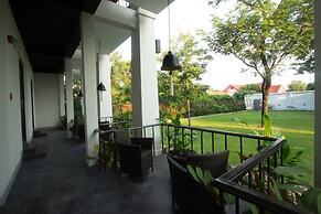 Jamadevi Hotel