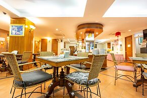 Thipurai Annex Hotel
