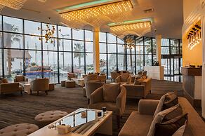 Sky Tower Hotel