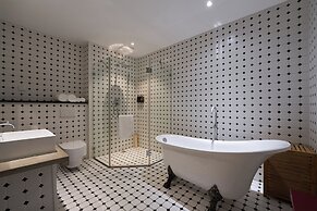 Yi Stack Hotel