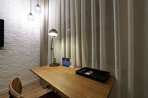 Yi Stack Hotel