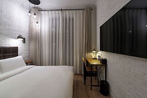 Yi Stack Hotel
