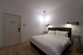 Yi Stack Hotel