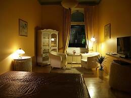 Magic Apartments