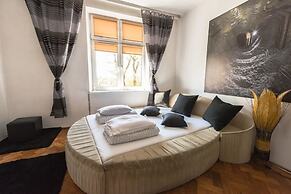 Magic Apartments