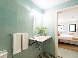 Arco Apartments