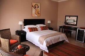 Attache Guest Lodge