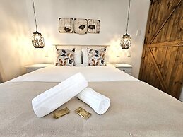 Leopard Tree Lodge