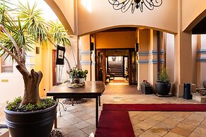 Premier Hotel Anta Boga