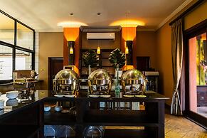 Premier Hotel Anta Boga