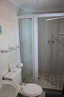 Old Oak Guest House
