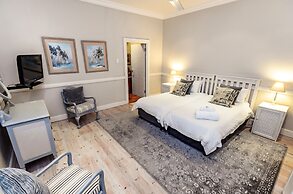 First Avenue Guesthouse