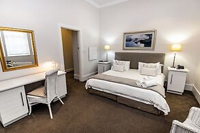 First Avenue Guesthouse