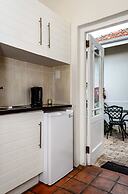 First Avenue Guesthouse