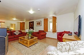 Stornoway Lodge