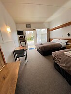Terang Motor Inn