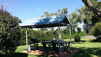 Terang Motor Inn
