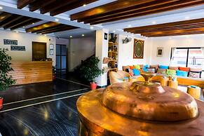Hotel Karuna