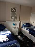 Newcastle Arms Hotel