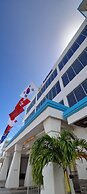 Surfrider Resort Hotel