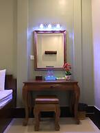 Ny Ka Smy Hotel