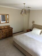 Murdoch Station B&B