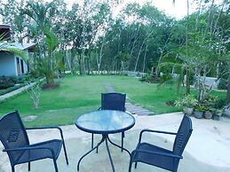 Phuket Sirinapha Resort