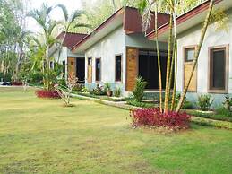 Phuket Sirinapha Resort