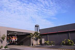 The horizon suites and arcade
