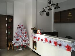 The Alley Hostel & Bistro