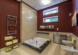 Sunray Hotel
