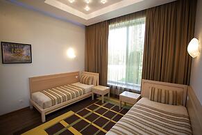 Sunray Hotel