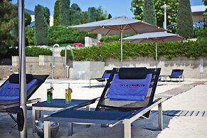 Sunray Hotel