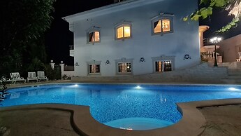 Silver Village Residence