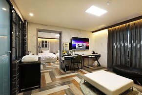 Hotel Mondavi